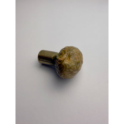 Single Peanut Knob