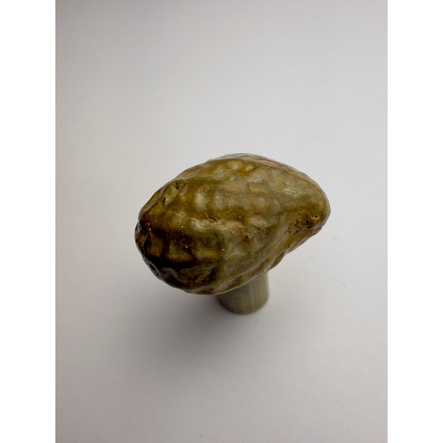 Single Peanut Knob