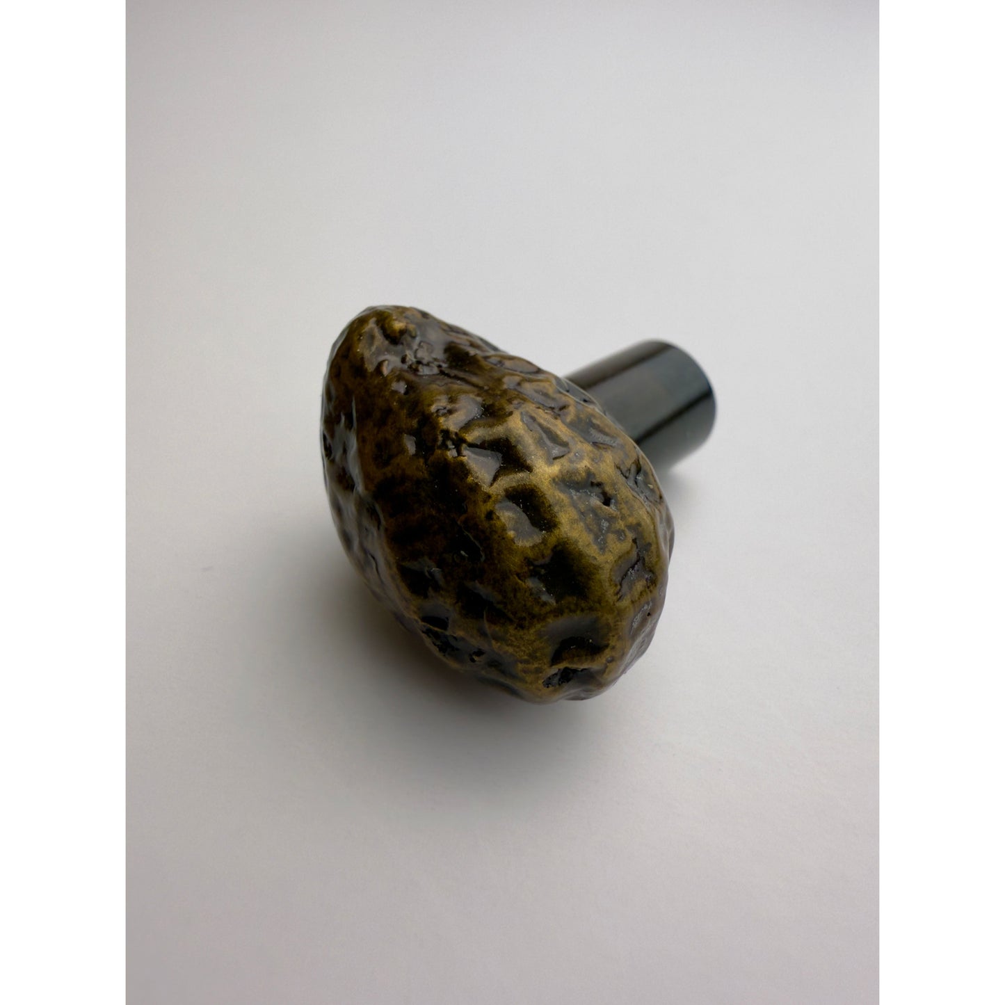 Single Peanut Knob