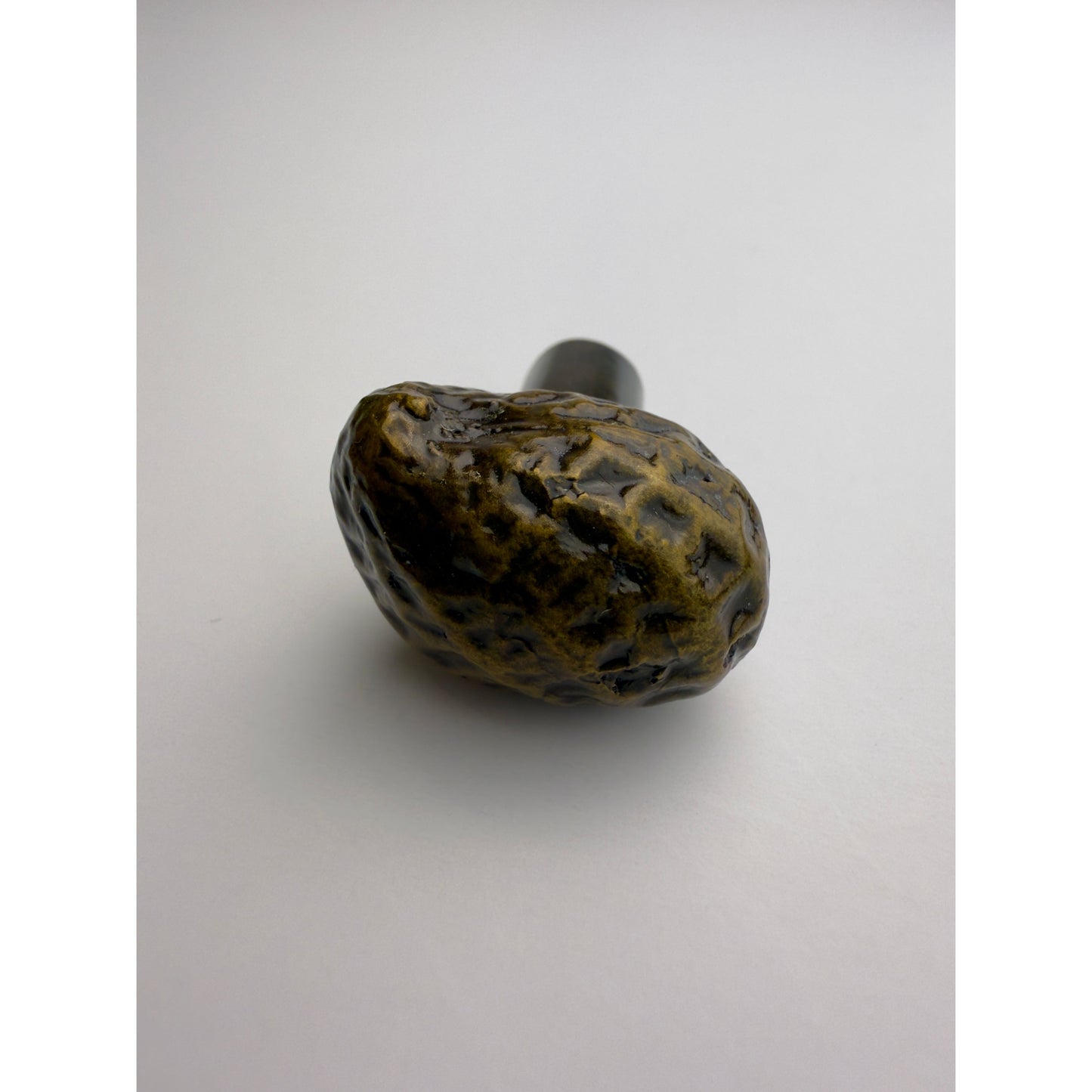 Single Peanut Knob
