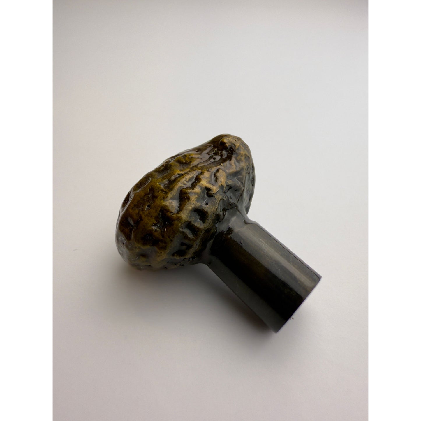 Single Peanut Knob